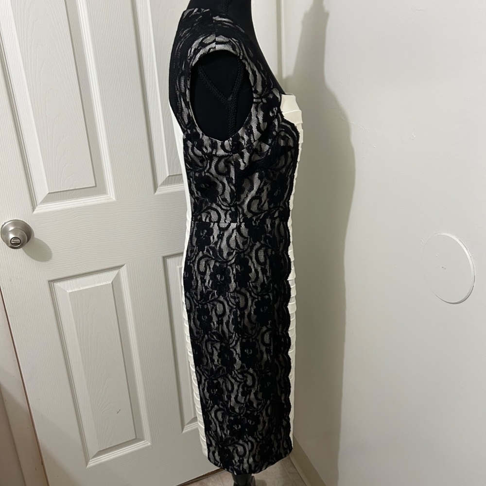 Cache NWT Vintage Black Lace and Cream Ruffled Pencil Midi Dress Size 10 - Picture 4 of 9